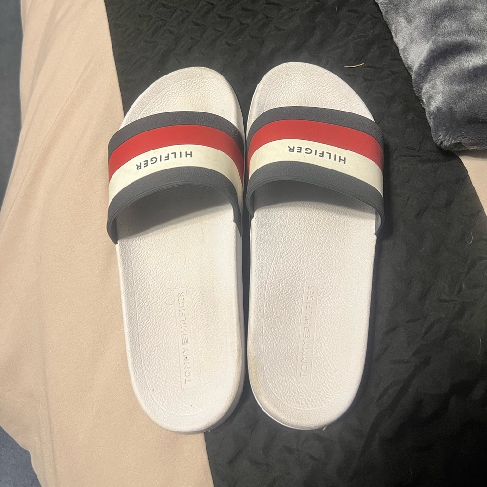 Tommy Hilfiger slides - Picture 2 of 3